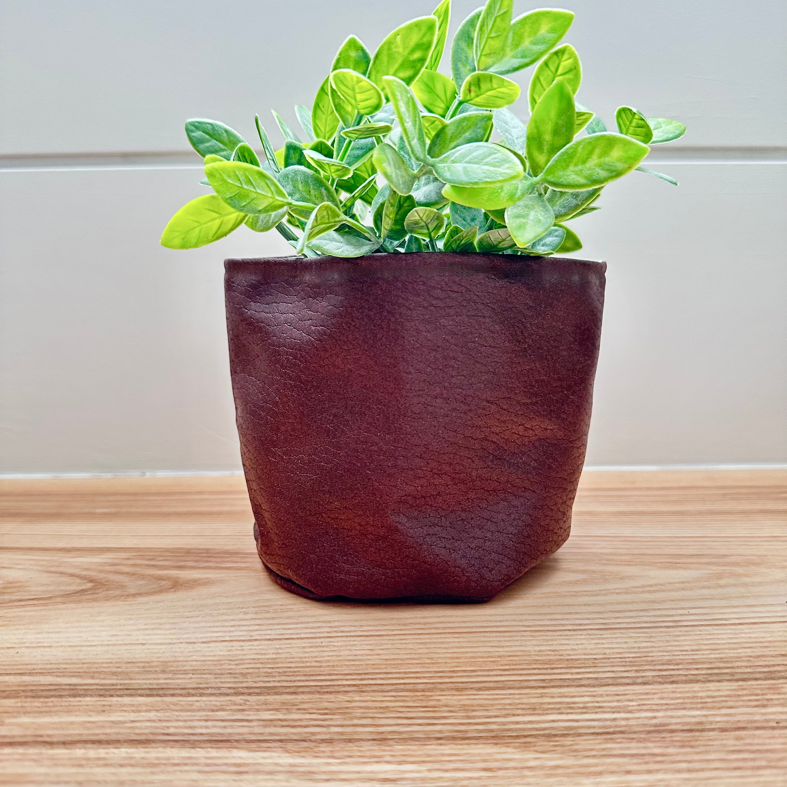 4" Mahogany Leather Plant Pot Cover
