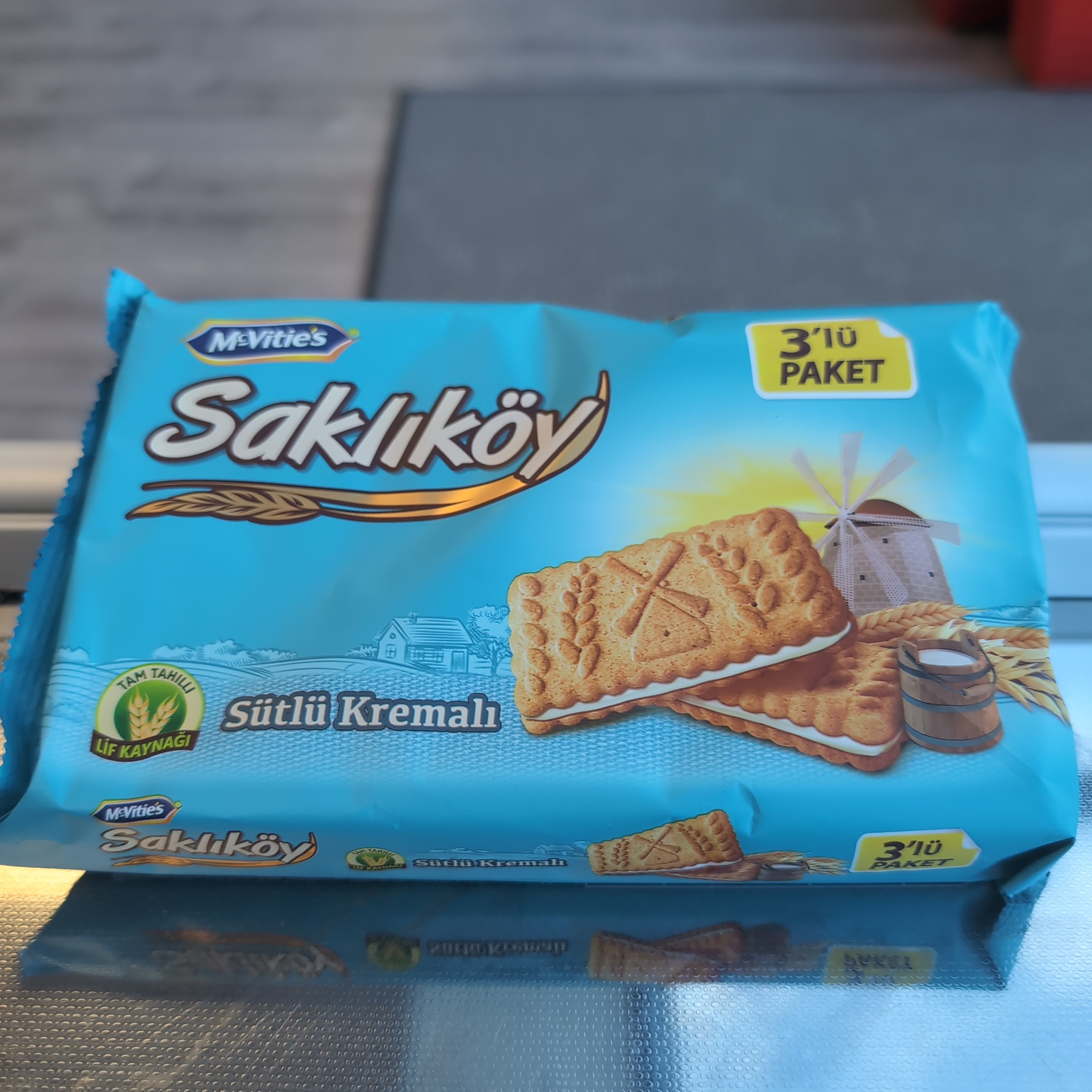 ULKER SAKLIKOY Sutlu KREMALI Biscuits with Milk Cream pack of 3 264g