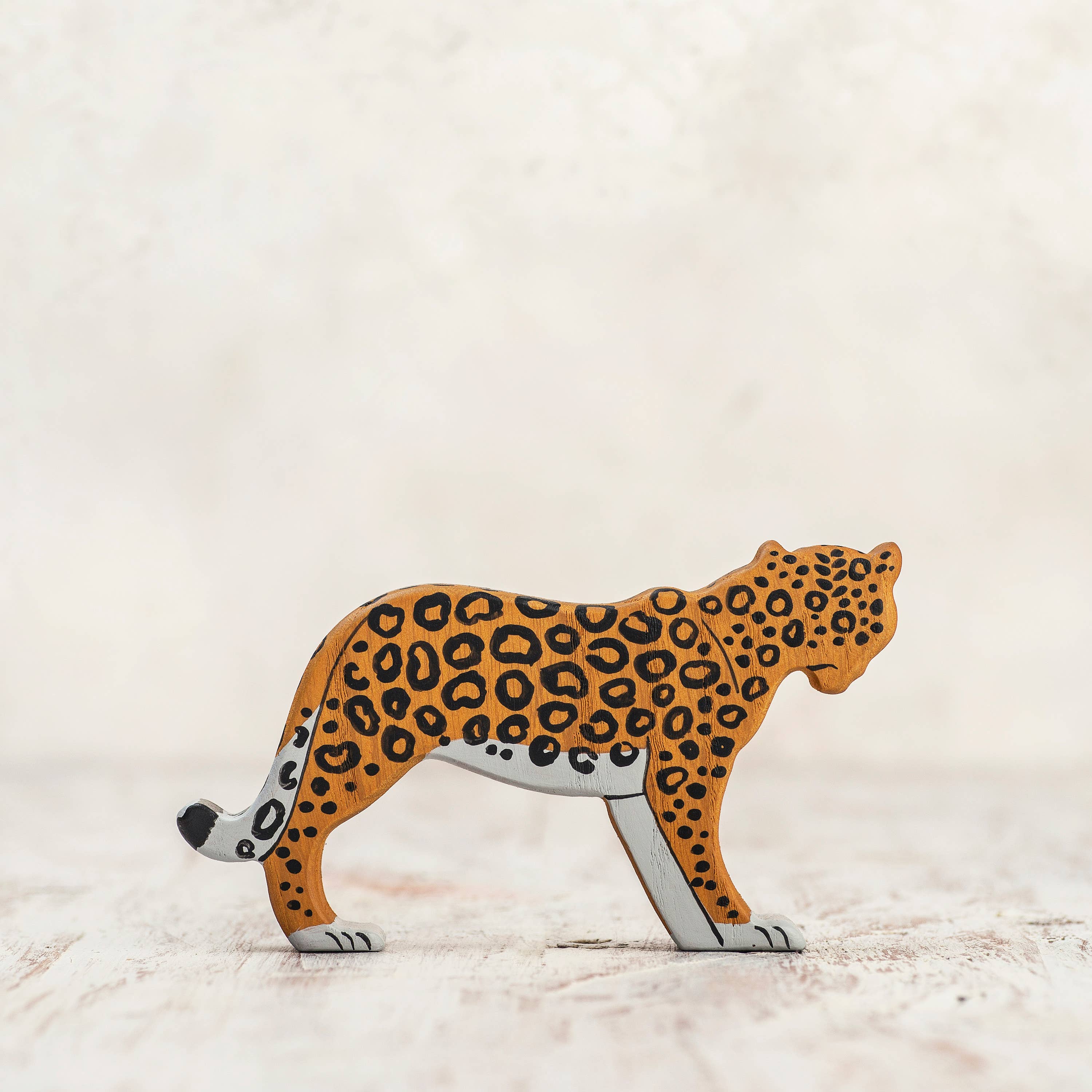 Wooden Cheetah figurine Safari Animals