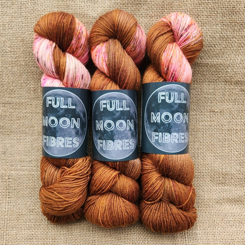 Full Moon Fibres Solar Sock - Rustic Rose