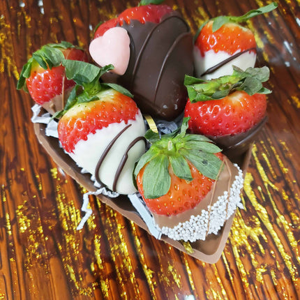 "Pre-Order Only"                                                     Dipped Strawberry Chocolate Heart Tray