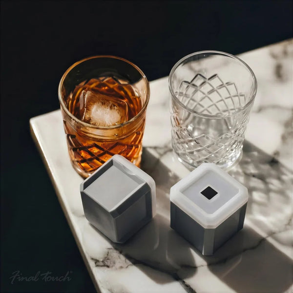 Yarai Double Old-Fashioned Glass Set w 2pc Ice Cube